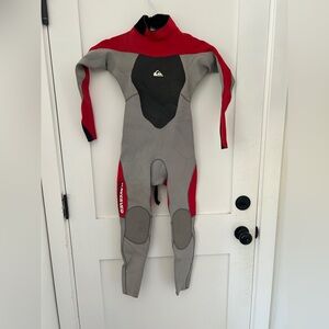 Kids Quiksilver Red and Gray Full-Body Wetsuit Size 10